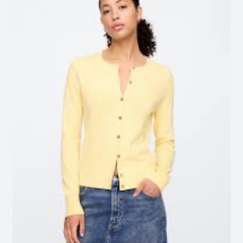 GAP Yellow Cardigan Classic Knit